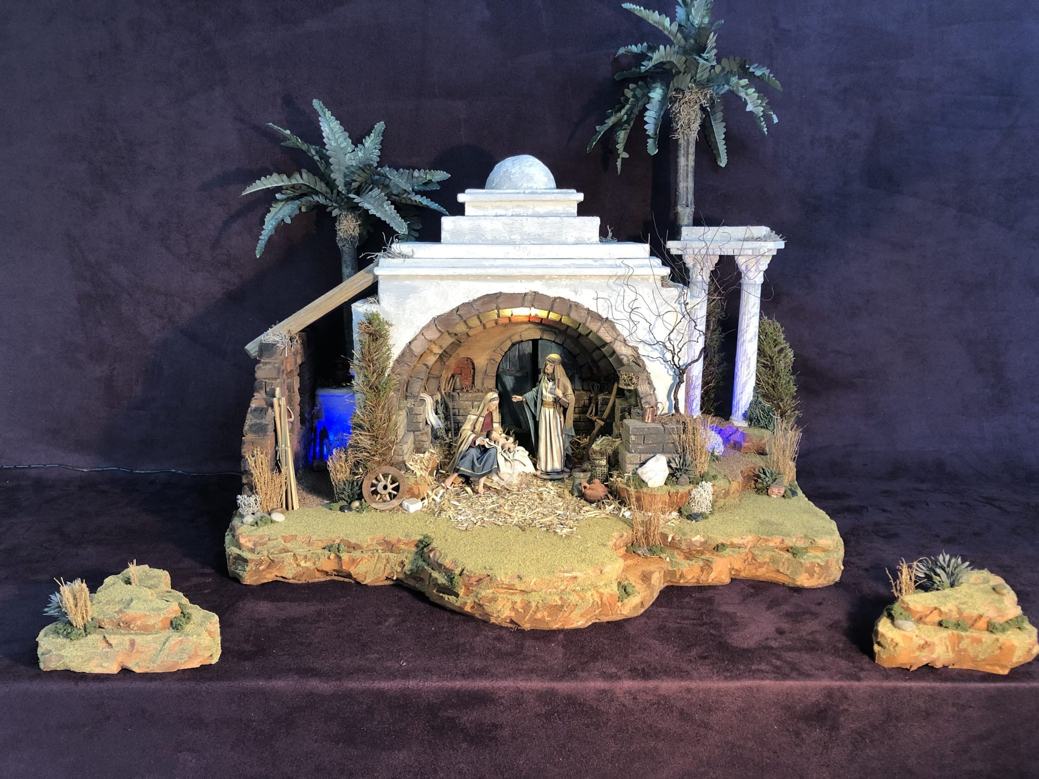 The Grotto Nativity, photograph 3