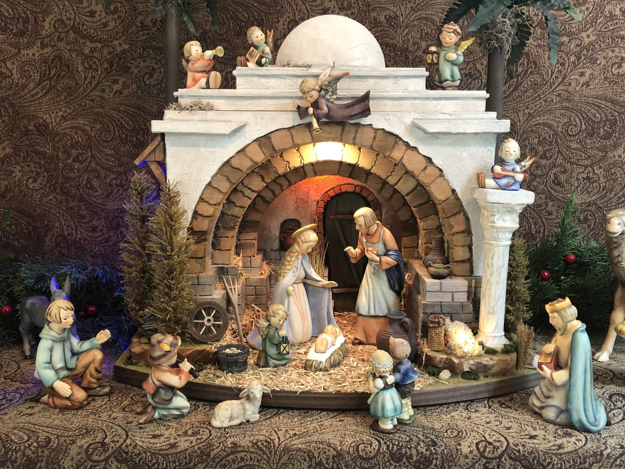 The Hummel Grotto Nativity, photograph 3