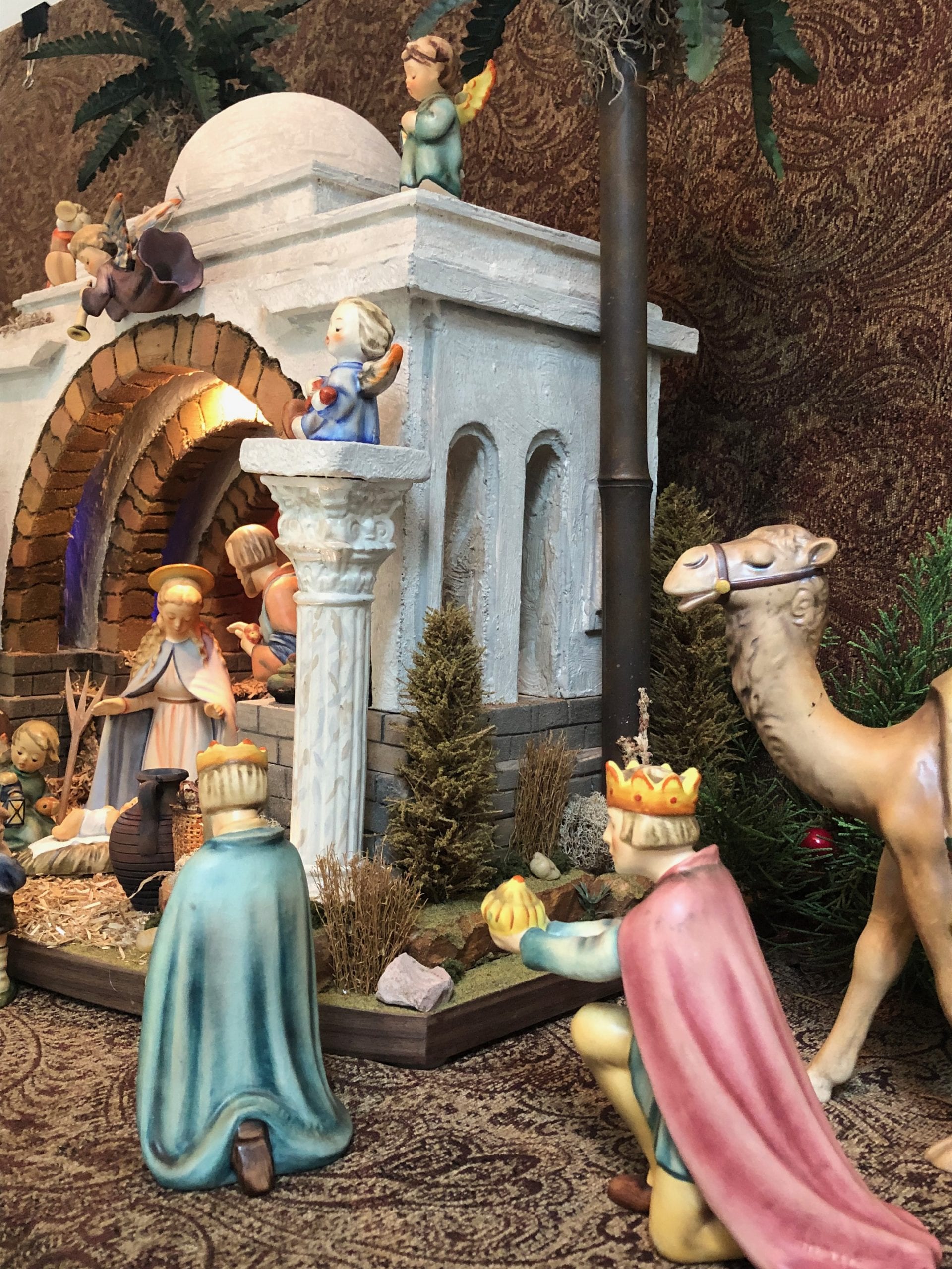 The Hummel Grotto Nativity, photograph 6