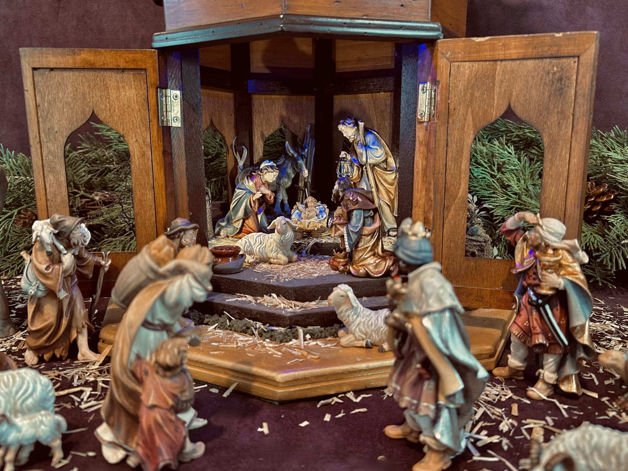 The Renaissance Duomo Nativity, photograph 6