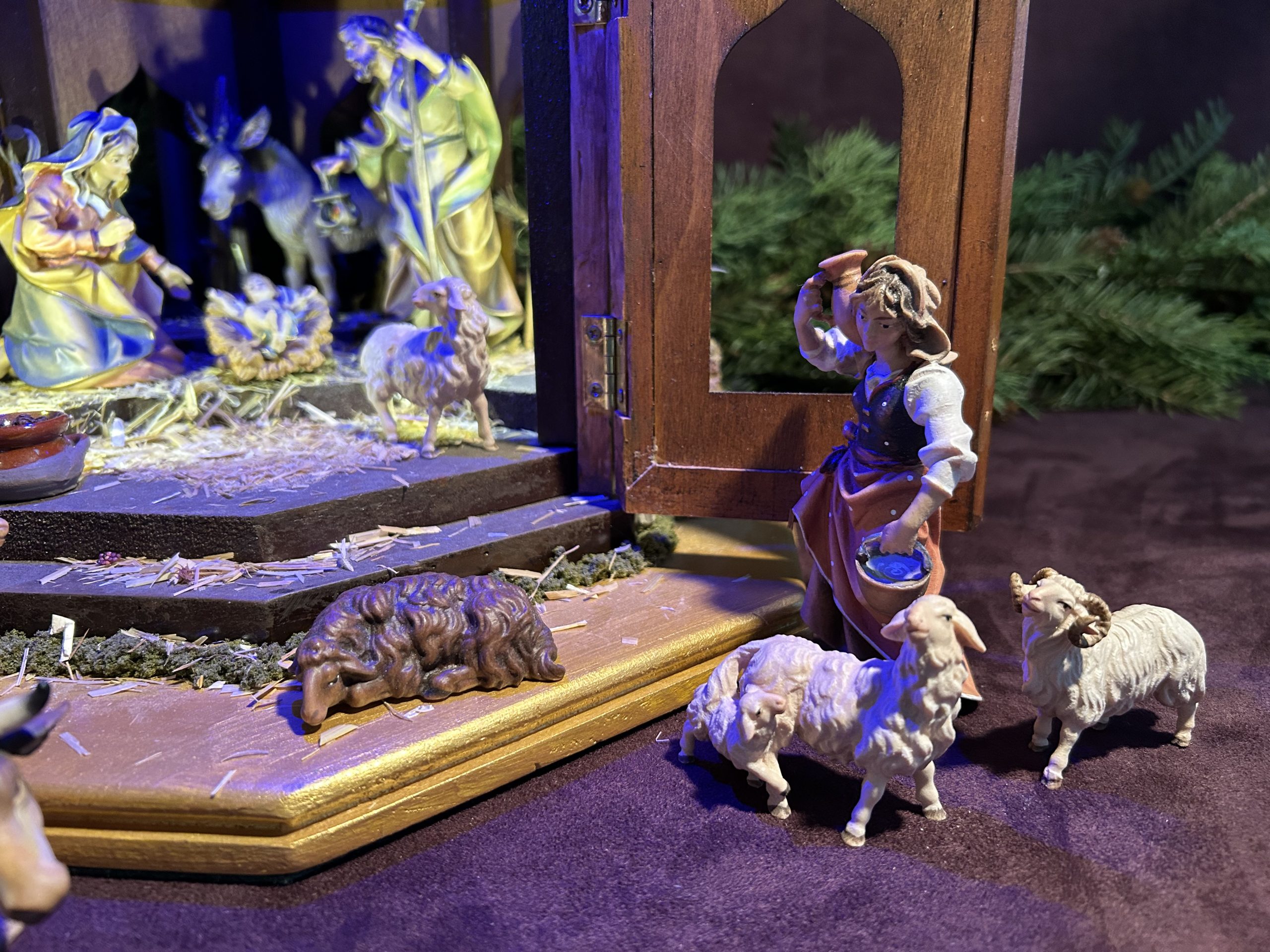 The Renaissance Duomo Nativity - Image 11